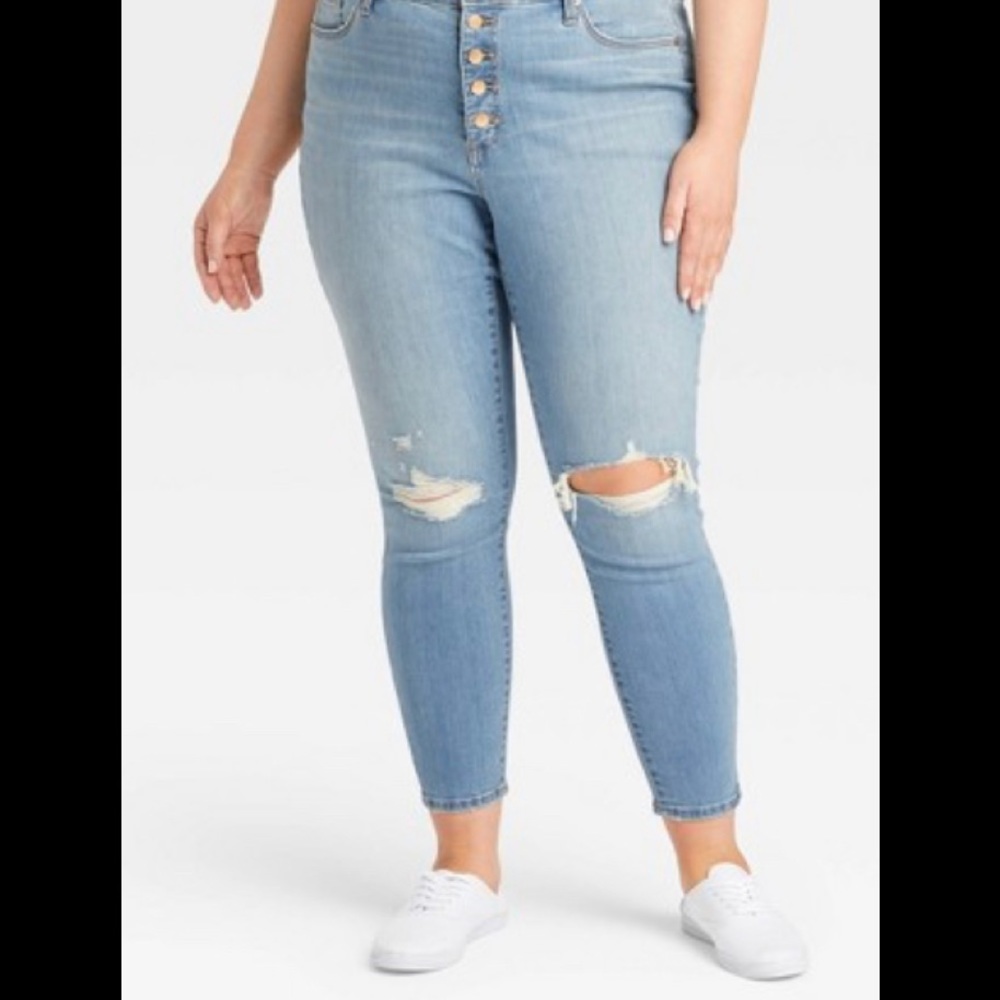 Universal Thread Jeans